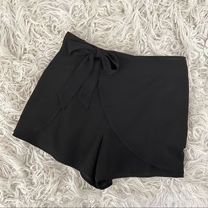 ❌SOLD❌ Black Shorts/Wrap Skirt 🖤